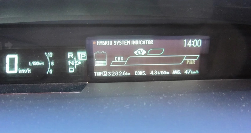 Toyota Prius cena 44000 przebieg: 250000, rok produkcji 2012 z Koszalin małe 106